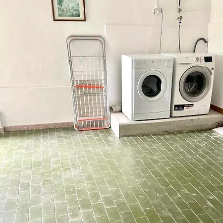 Casa Ezaro 3*
